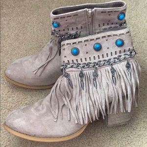 NWOT fringe booties